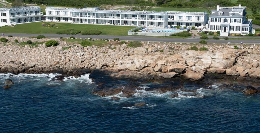 Ocean House Hotel At Bass Rocks Глостър Екстериор снимка