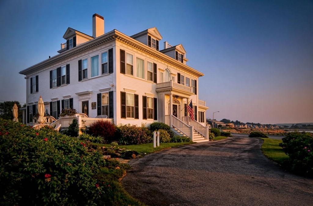 Ocean House Hotel At Bass Rocks Глостър Екстериор снимка