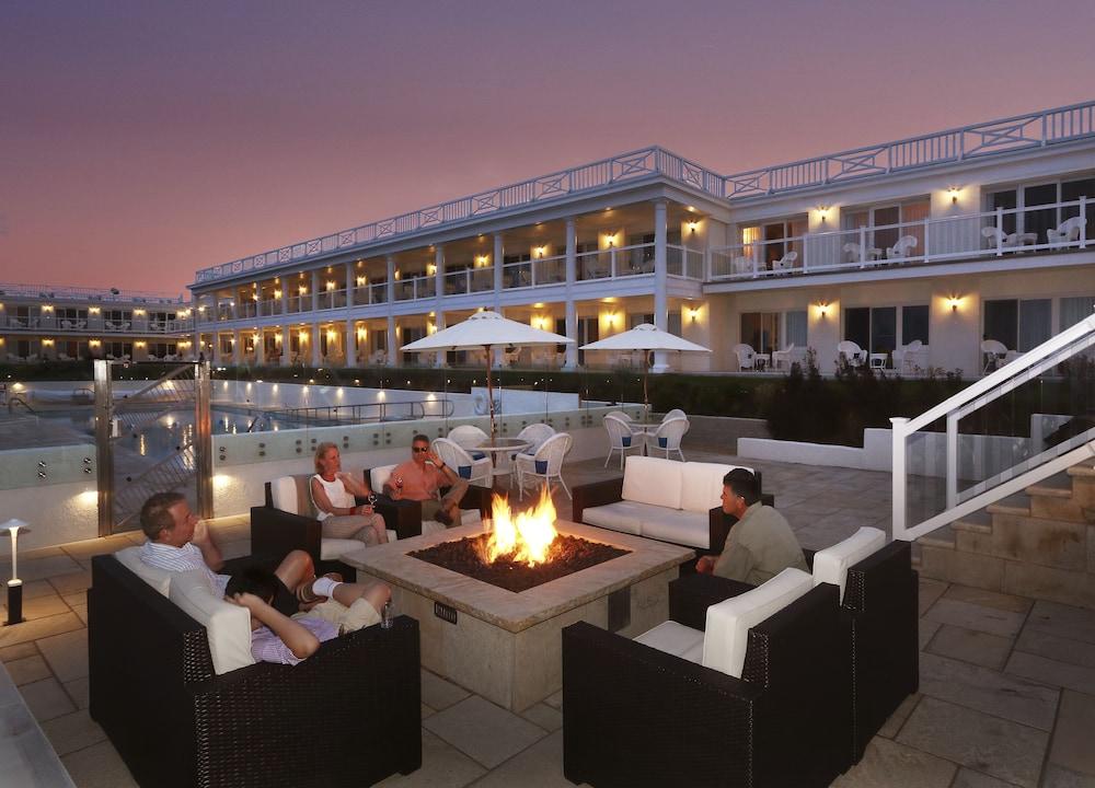 Ocean House Hotel At Bass Rocks Глостър Екстериор снимка