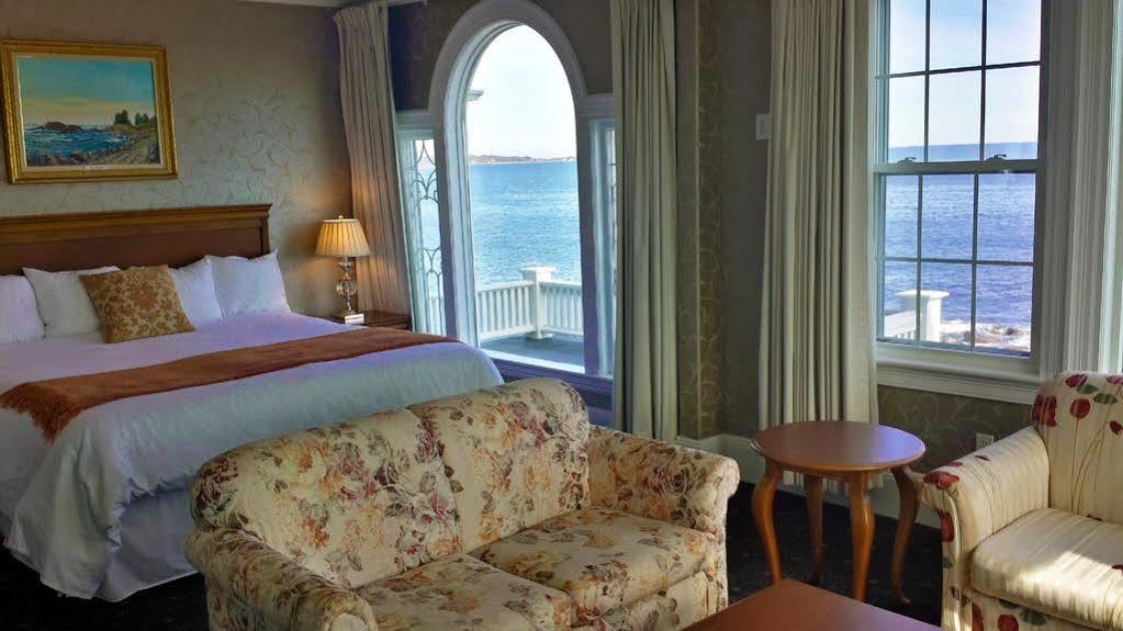 Ocean House Hotel At Bass Rocks Глостър Екстериор снимка