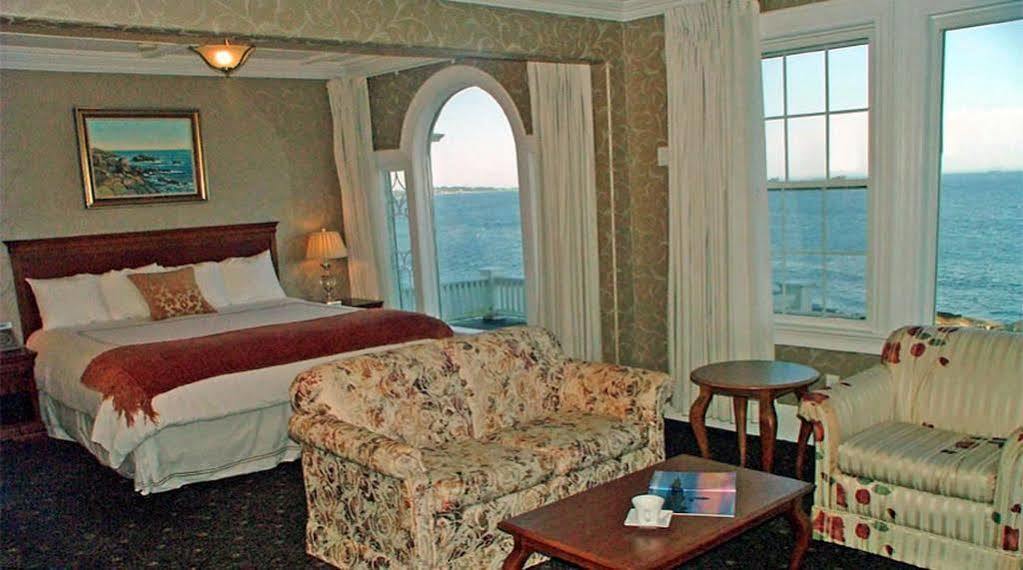 Ocean House Hotel At Bass Rocks Глостър Екстериор снимка