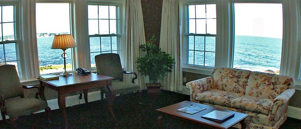 Ocean House Hotel At Bass Rocks Глостър Екстериор снимка