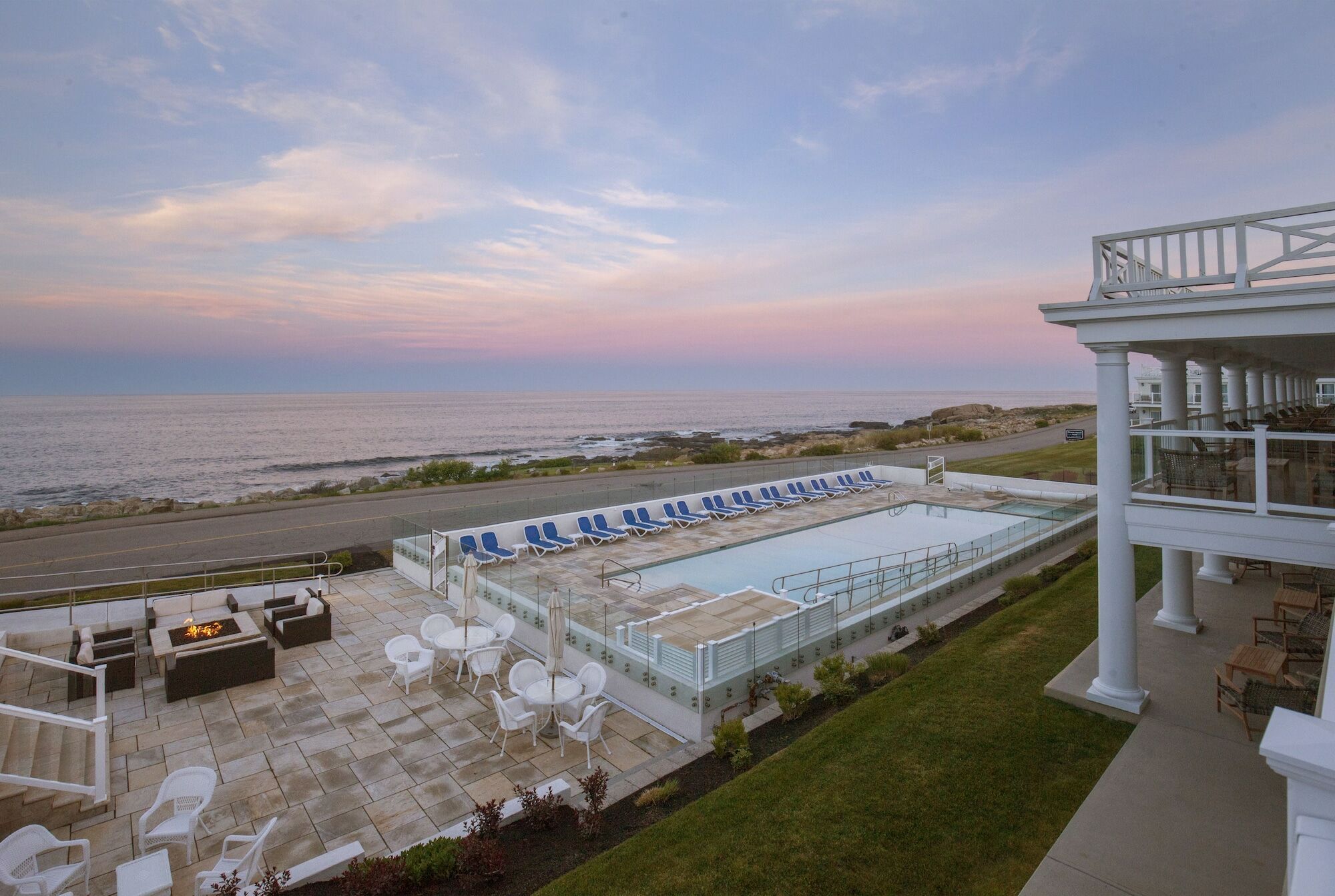 Ocean House Hotel At Bass Rocks Глостър Екстериор снимка